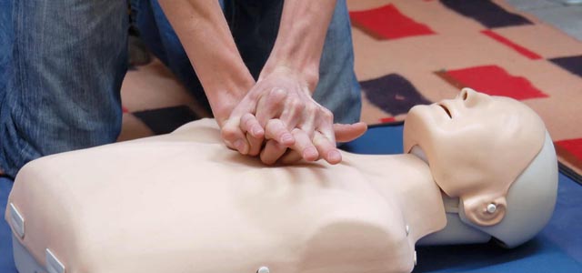 HSE Emergency First Aid at Work picture